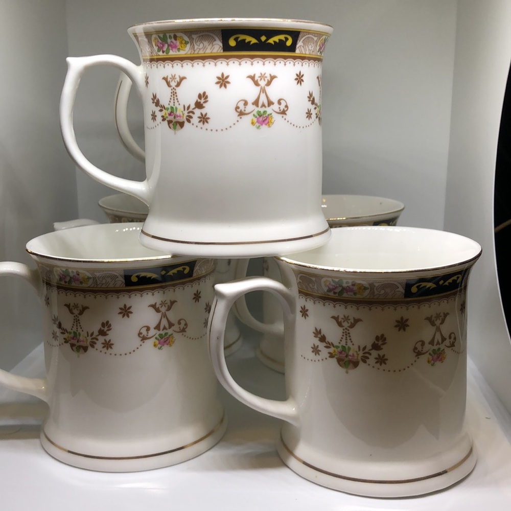 Royal Tudor Bone China Mugs (6)